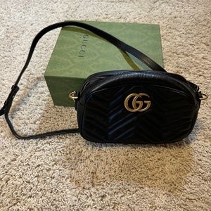 Gucci small GG Marmont chain shoulder bag